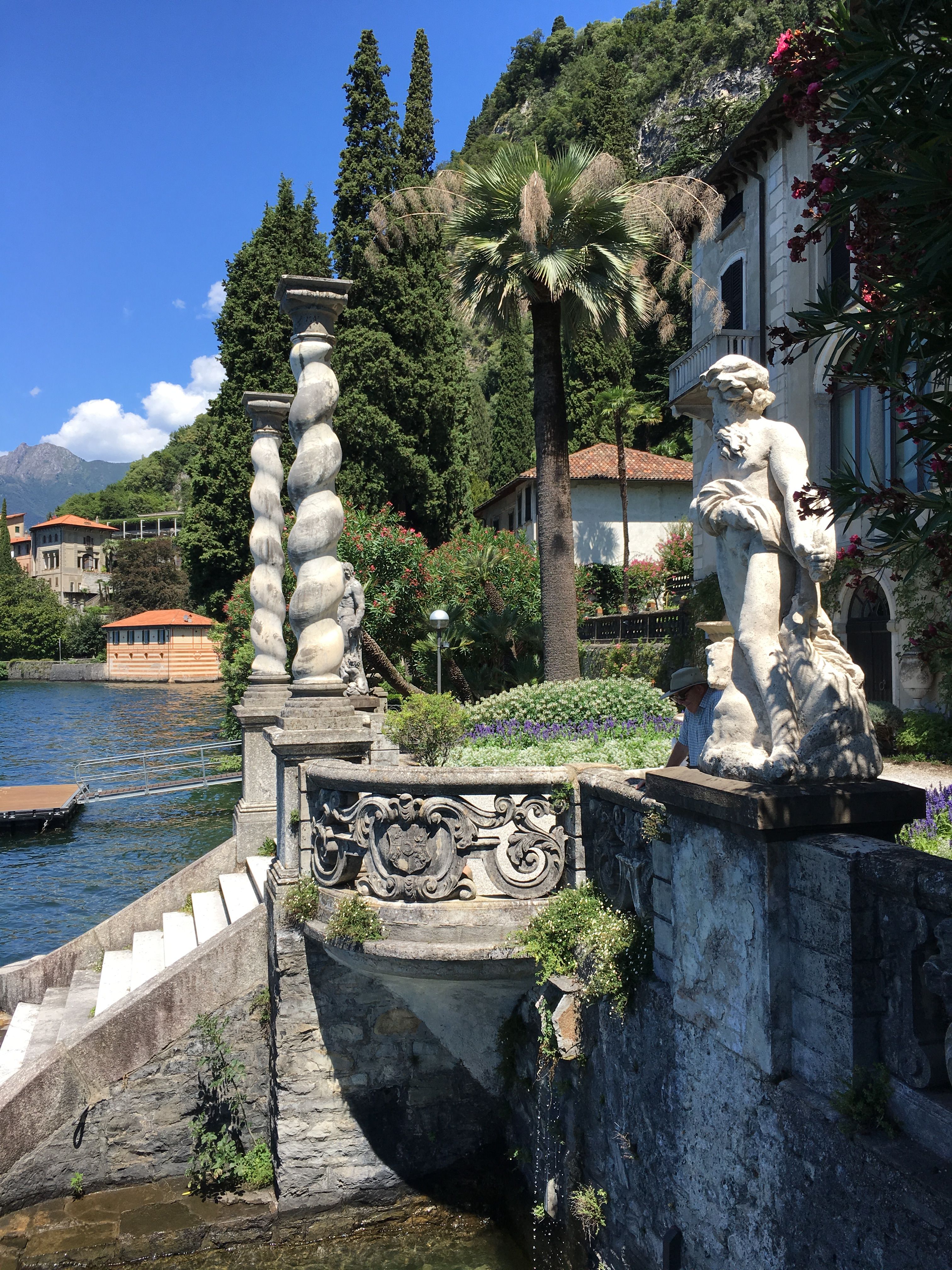 https://mdw-travel-data-us-east-1.s3.amazonaws.com/img/country/Italy/Villa-Monastero/img_04.jpg