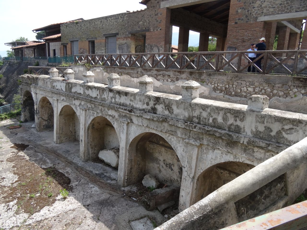 https://mdw-travel-data-us-east-1.s3.amazonaws.com/img/country/Italy/Villa-di-Arianna/img_01.jpg