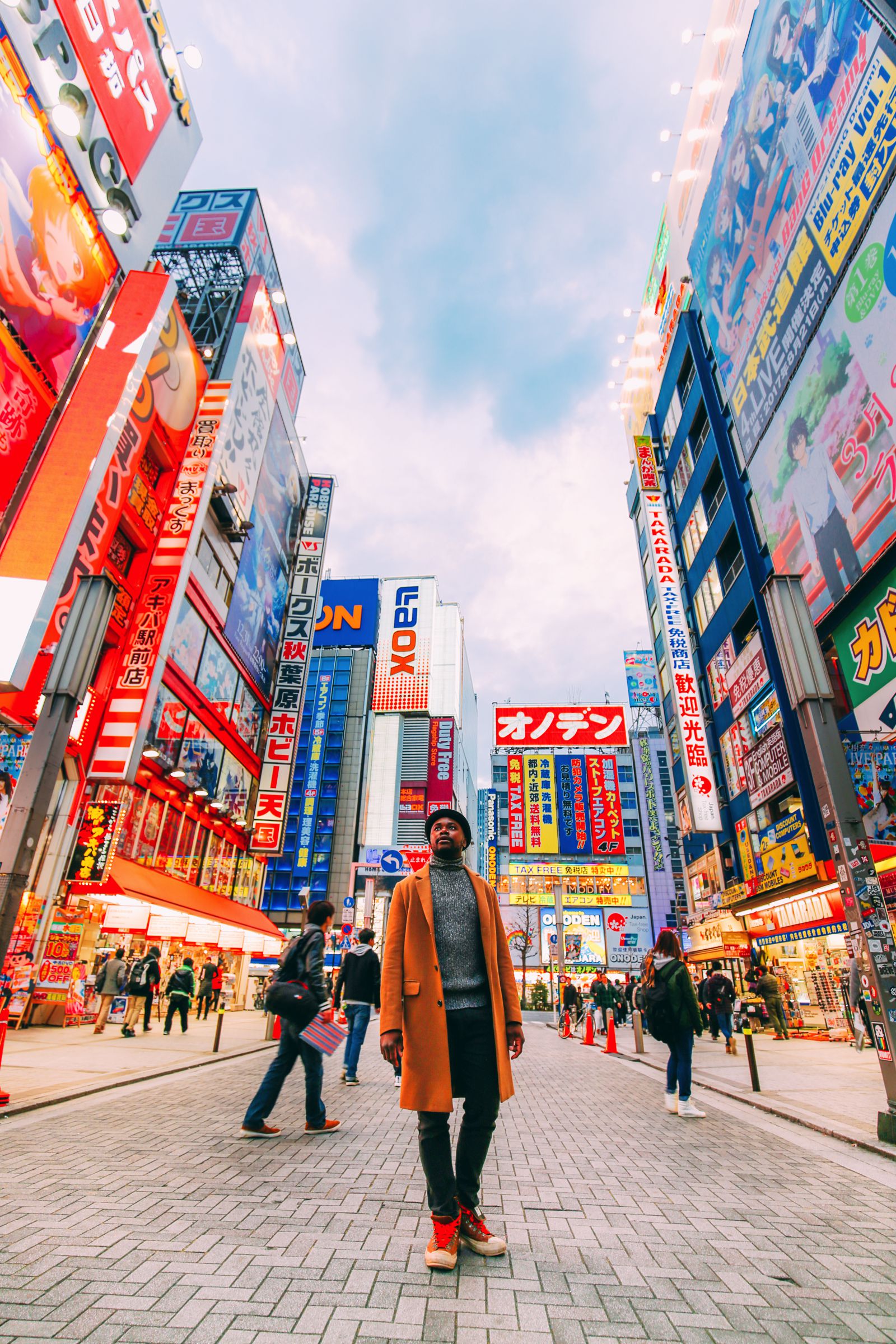 https://mdw-travel-data-us-east-1.s3.amazonaws.com/img/country/Japan/Akihabara/img_02.jpg