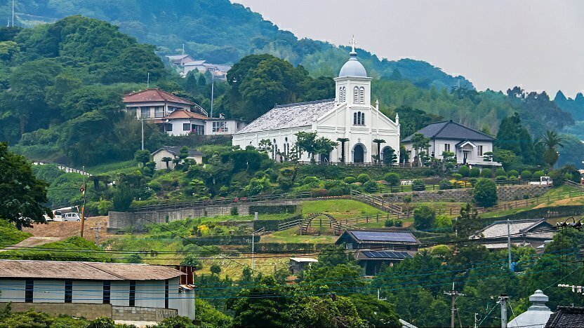 https://mdw-travel-data-us-east-1.s3.amazonaws.com/img/country/Japan/Amakusa-Islands/img_01.jpg