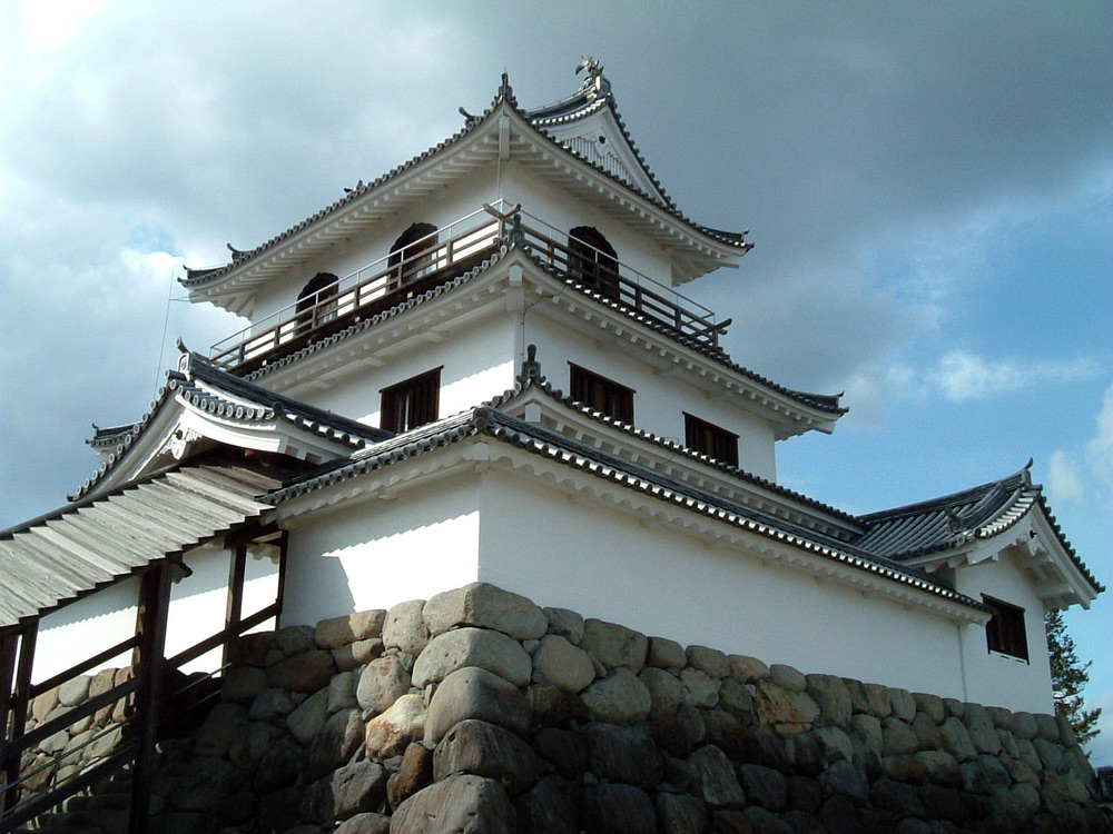 https://mdw-travel-data-us-east-1.s3.amazonaws.com/img/country/Japan/Aoba-Castle/img_00.jpg