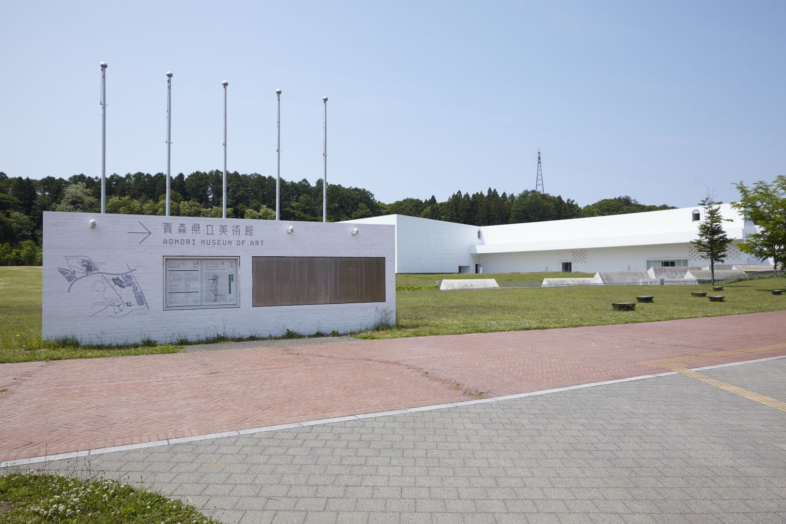 https://mdw-travel-data-us-east-1.s3.amazonaws.com/img/country/Japan/Aomori-Museum-of-Art/img_03.jpg
