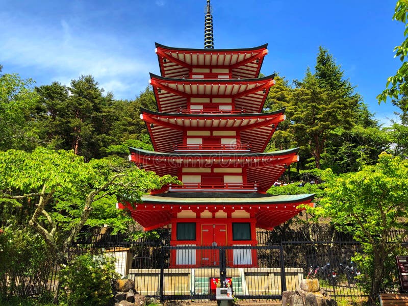 https://mdw-travel-data-us-east-1.s3.amazonaws.com/img/country/Japan/Arakurayama-Sengen-Park/img_03.jpg