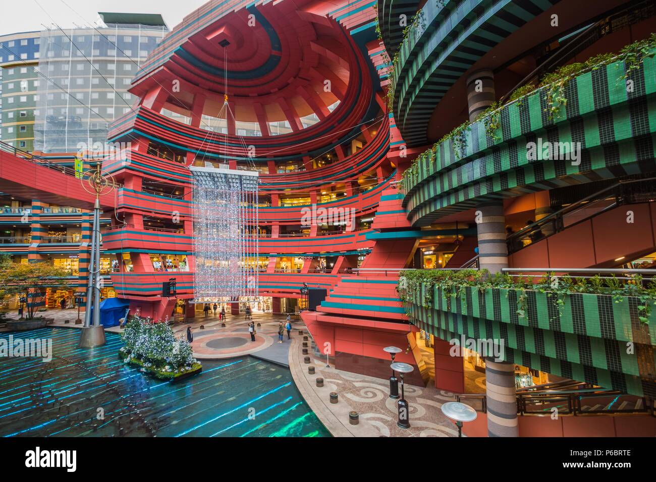 https://mdw-travel-data-us-east-1.s3.amazonaws.com/img/country/Japan/Canal-City-Hakata/img_03.jpg