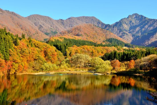 https://mdw-travel-data-us-east-1.s3.amazonaws.com/img/country/Japan/Daigenta-Canyon/img_01.jpg