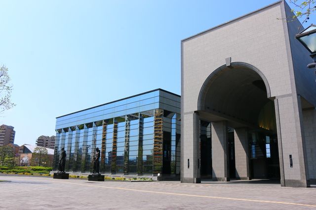 https://mdw-travel-data-us-east-1.s3.amazonaws.com/img/country/Japan/Fukuoka-City-Museum/img_01.jpg