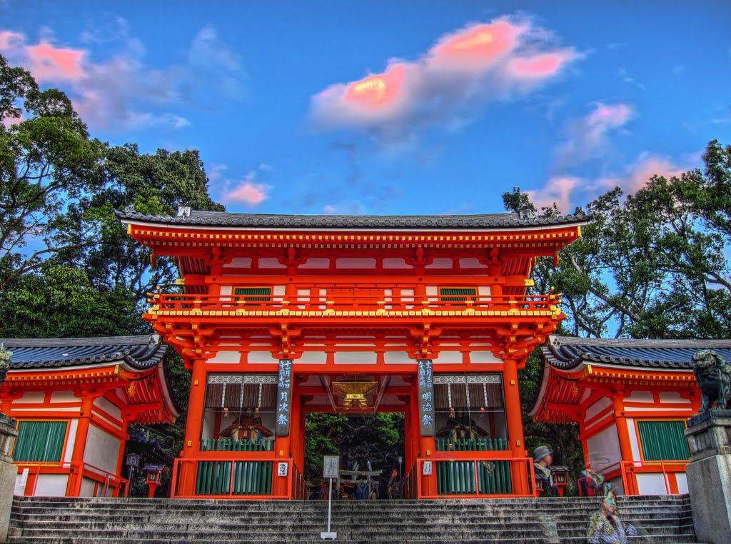 https://mdw-travel-data-us-east-1.s3.amazonaws.com/img/country/Japan/Gion-District/img_03.jpg