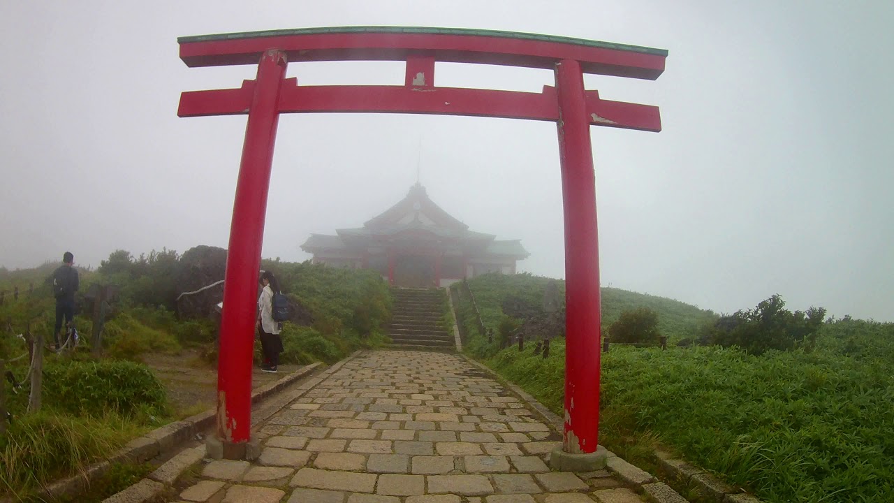 https://mdw-travel-data-us-east-1.s3.amazonaws.com/img/country/Japan/Hakone-Shrine-Mototsumiya/img_03.jpg