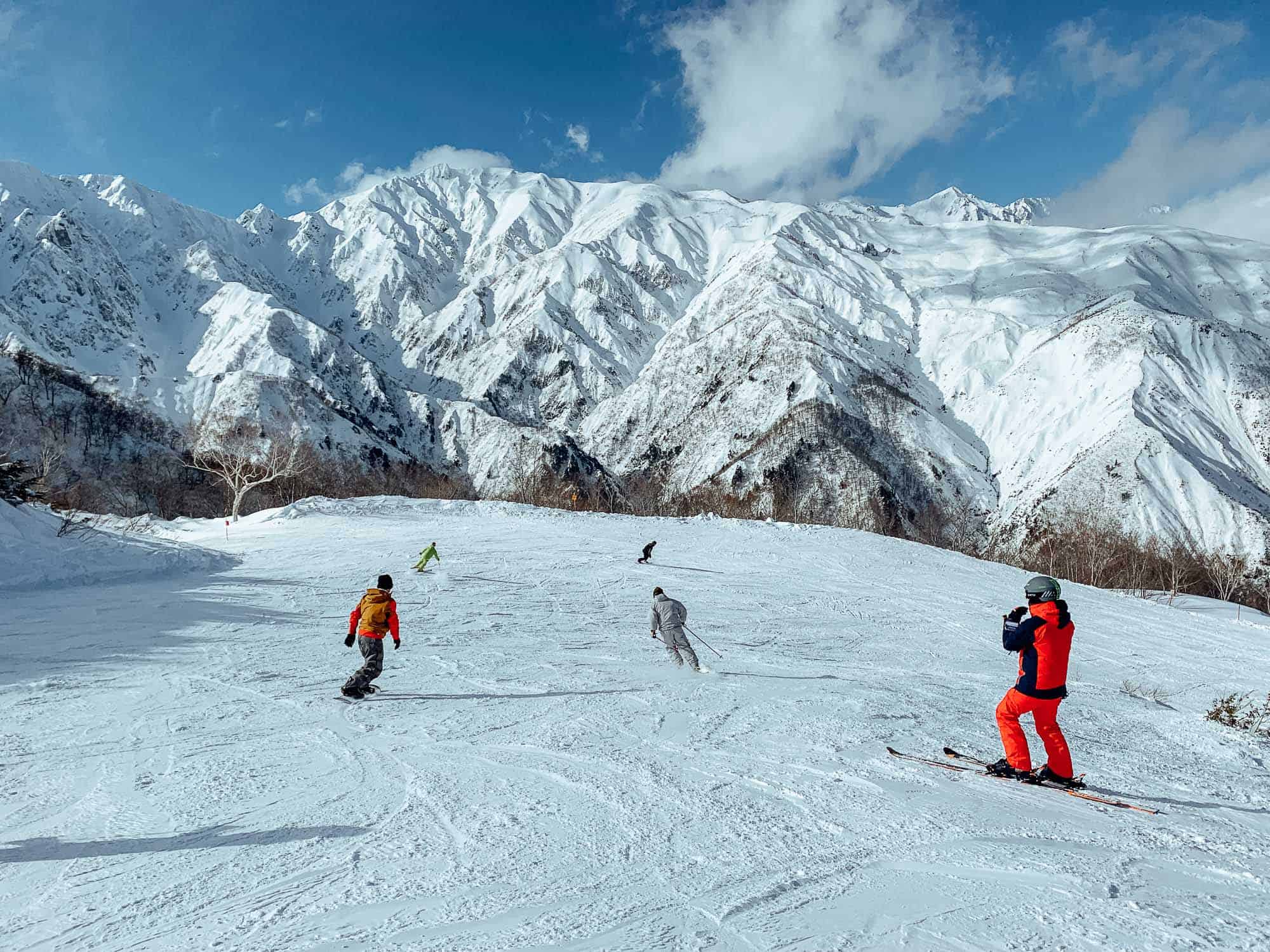 https://mdw-travel-data-us-east-1.s3.amazonaws.com/img/country/Japan/Hakuba-Ski-Resort/img_00.jpg