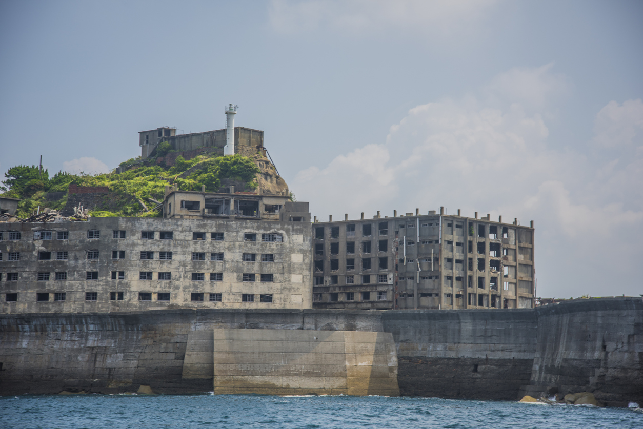 https://mdw-travel-data-us-east-1.s3.amazonaws.com/img/country/Japan/Hashima-Island--Gunkanjima-/img_03.jpg