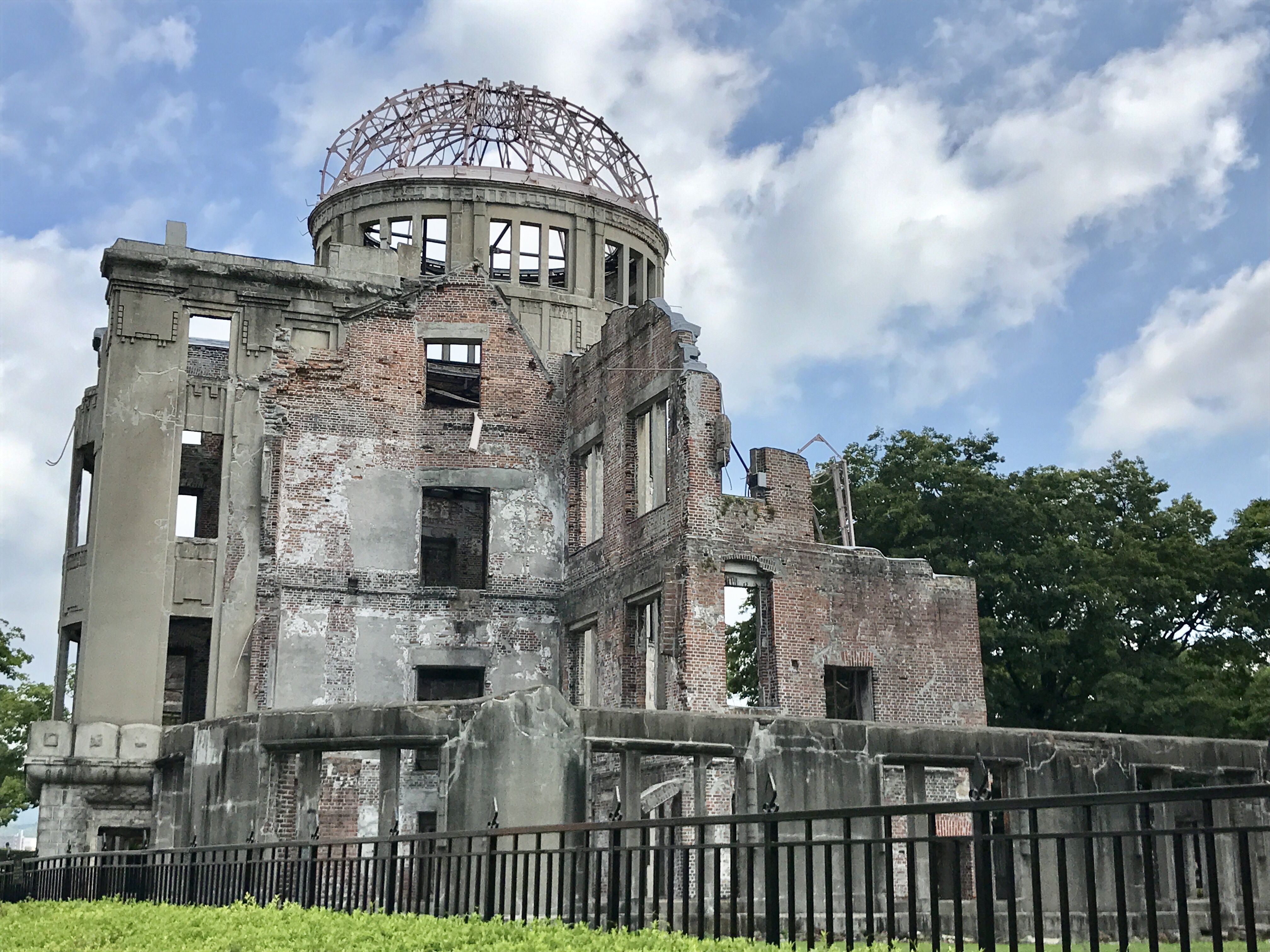 https://mdw-travel-data-us-east-1.s3.amazonaws.com/img/country/Japan/Hiroshima-Childrens-Museum/img_03.jpg