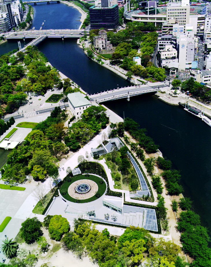 https://mdw-travel-data-us-east-1.s3.amazonaws.com/img/country/Japan/Hiroshima-National-Peace-Memorial-Hall-for-the-Atomic-Bomb-Victims/img_03.jpg