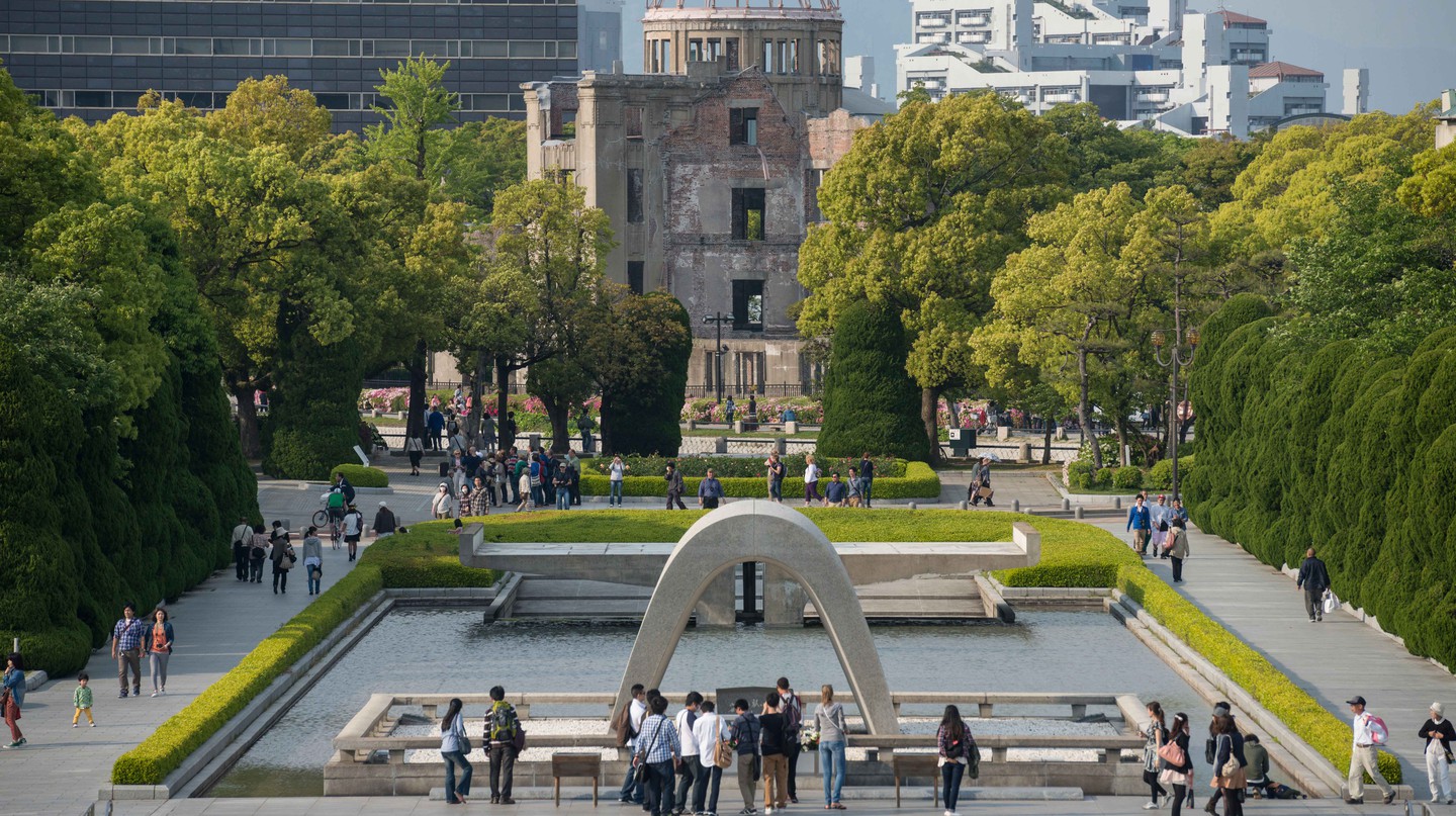 https://mdw-travel-data-us-east-1.s3.amazonaws.com/img/country/Japan/Hiroshima-Peace-Memorial-Park/img_01.jpg