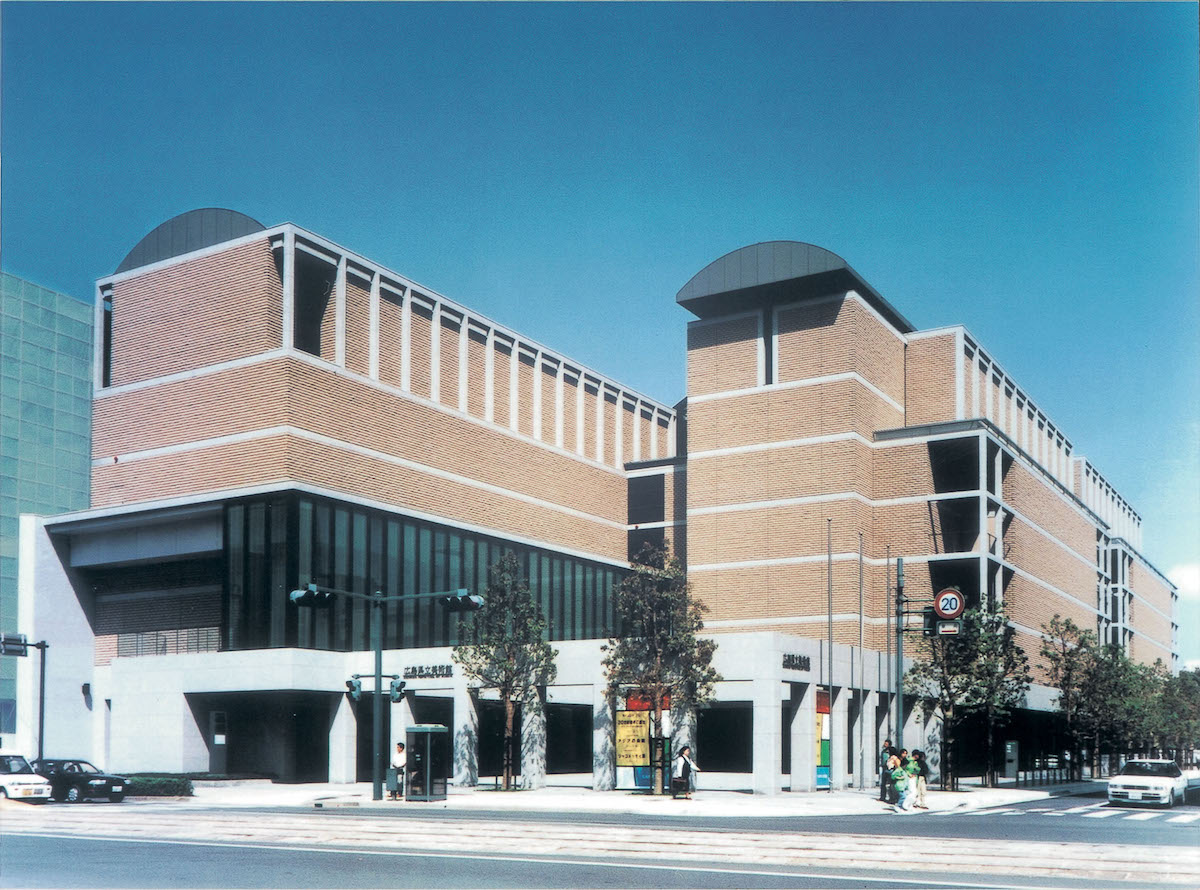 https://mdw-travel-data-us-east-1.s3.amazonaws.com/img/country/Japan/Hiroshima-Prefectural-Art-Museum/img_01.jpg