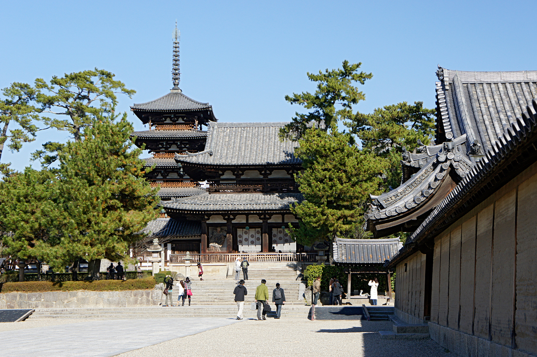 https://mdw-travel-data-us-east-1.s3.amazonaws.com/img/country/Japan/Horyu-ji-Temple/img_01.jpg