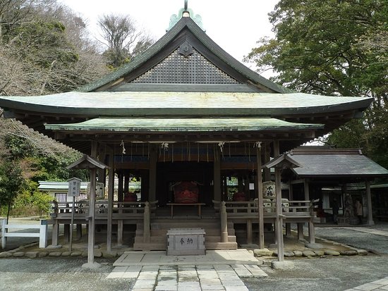 https://mdw-travel-data-us-east-1.s3.amazonaws.com/img/country/Japan/Kamakuragu-Shrine/img_03.jpg