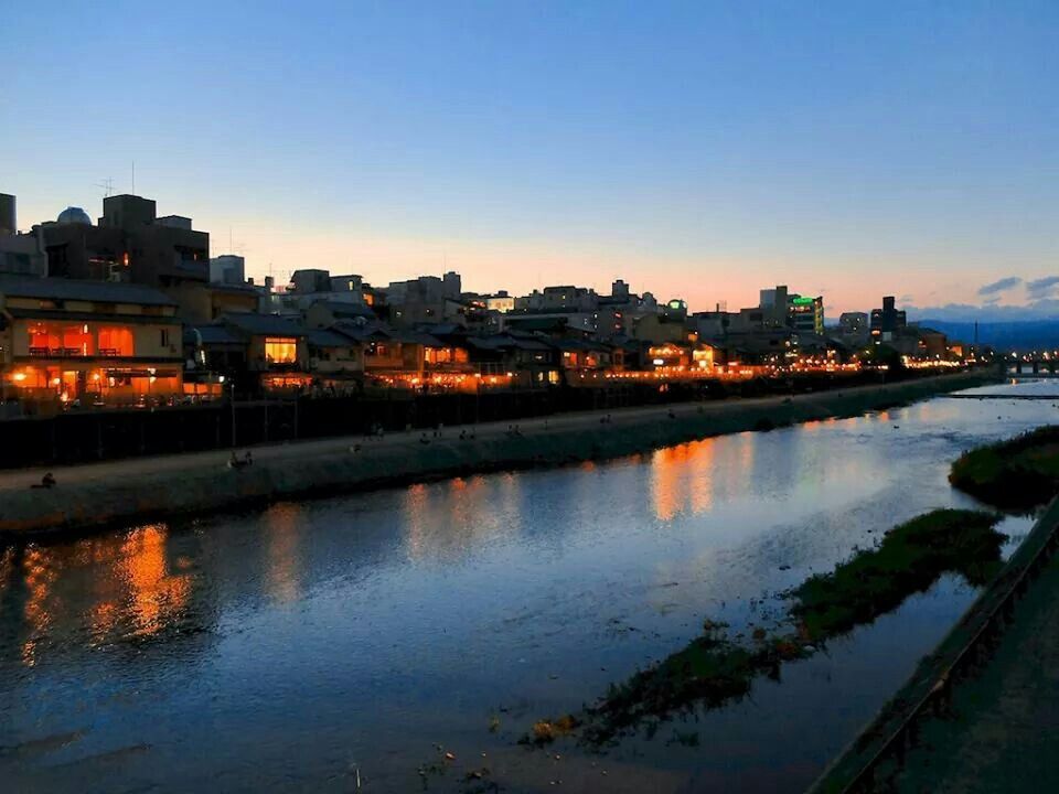 https://mdw-travel-data-us-east-1.s3.amazonaws.com/img/country/Japan/Kamogawa-Sea-World/img_01.jpg