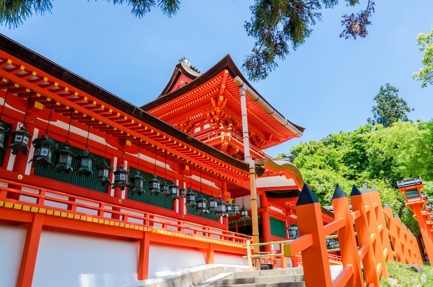 https://mdw-travel-data-us-east-1.s3.amazonaws.com/img/country/Japan/Kasuga-Taisha/img_00.jpg