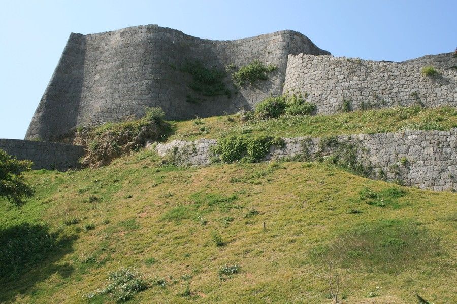 https://mdw-travel-data-us-east-1.s3.amazonaws.com/img/country/Japan/Katsuren-Castle-Ruins/img_03.jpg