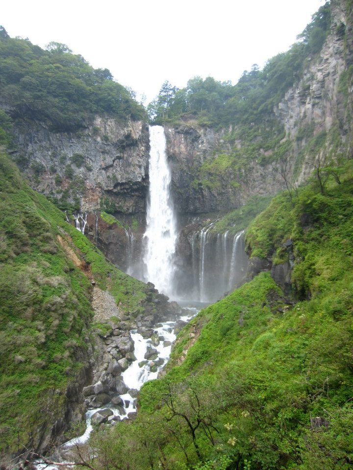 https://mdw-travel-data-us-east-1.s3.amazonaws.com/img/country/Japan/Kegon-Falls/img_01.jpg