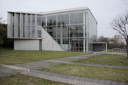 https://mdw-travel-data-us-east-1.s3.amazonaws.com/img/country/Japan/Keio-University-Shonan-Fujisawa-Campus/img_01.jpg