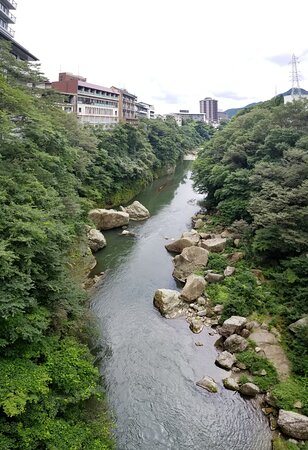 https://mdw-travel-data-us-east-1.s3.amazonaws.com/img/country/Japan/Kinugawa-Onsen-Fureai-Bridge/img_00.jpg