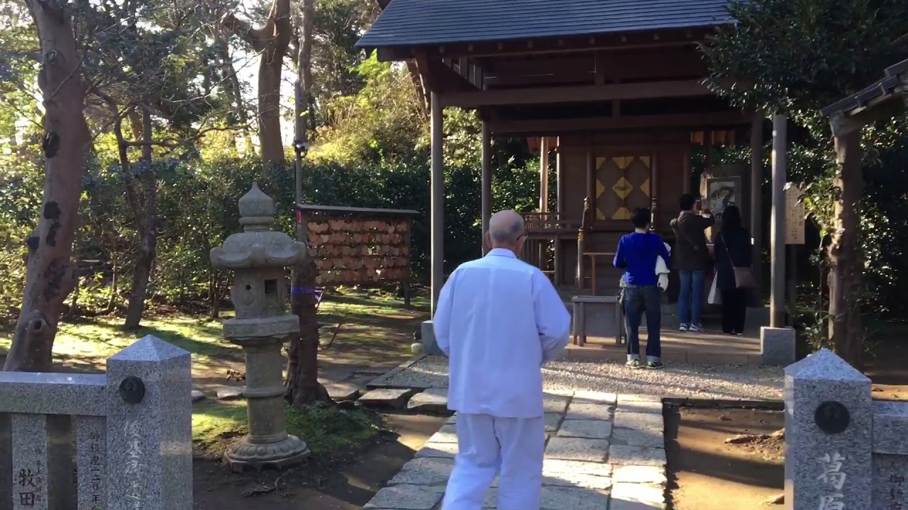 https://mdw-travel-data-us-east-1.s3.amazonaws.com/img/country/Japan/Kuzuharaoka-Shrine/img_01.jpg