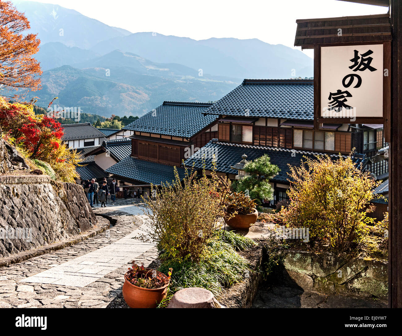 https://mdw-travel-data-us-east-1.s3.amazonaws.com/img/country/Japan/Magome-juku/img_01.jpg