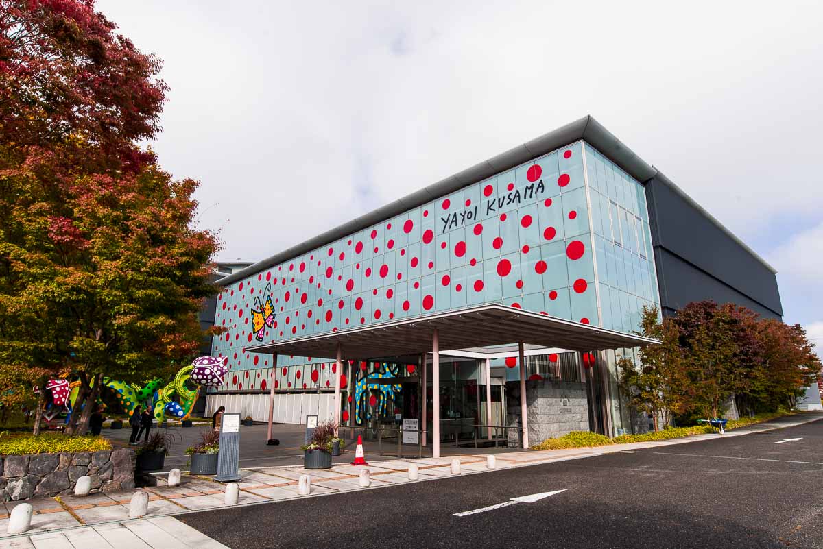https://mdw-travel-data-us-east-1.s3.amazonaws.com/img/country/Japan/Matsumoto-City-Museum-of-Art/img_03.jpg