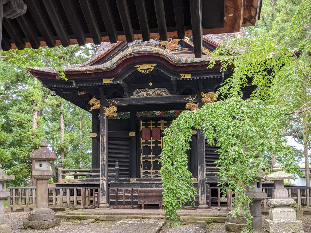 https://mdw-travel-data-us-east-1.s3.amazonaws.com/img/country/Japan/Matsushiro-Castle/img_03.jpg