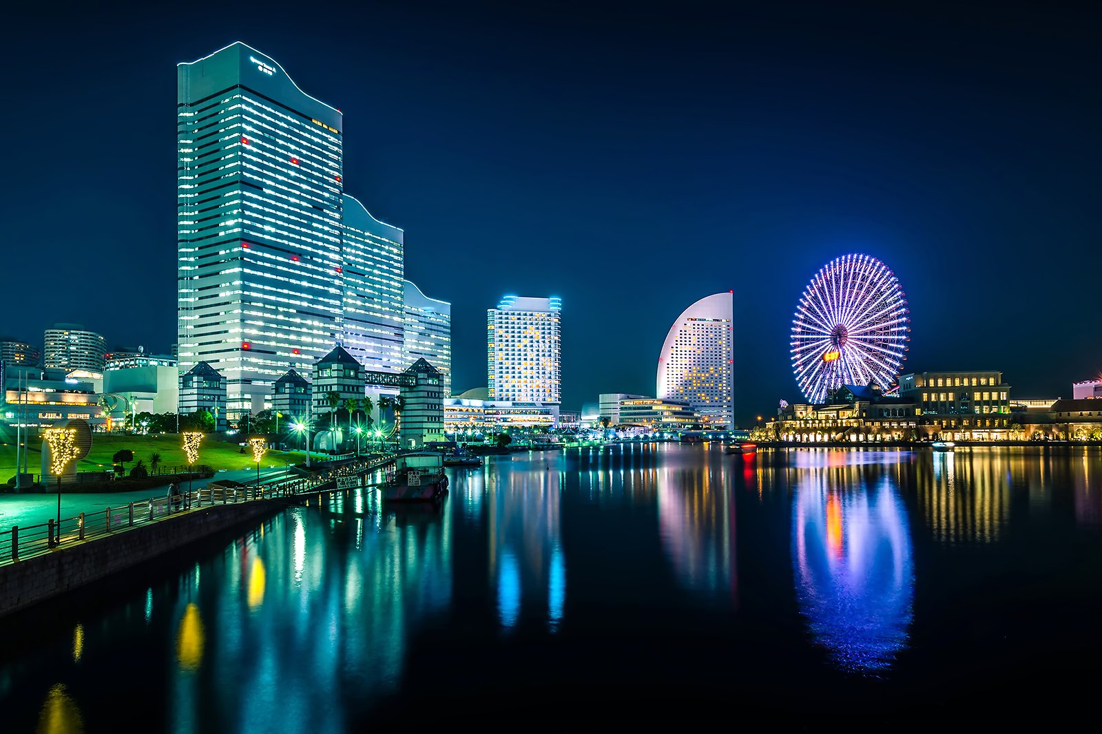 https://mdw-travel-data-us-east-1.s3.amazonaws.com/img/country/Japan/Minato-Mirai-21/img_01.jpg