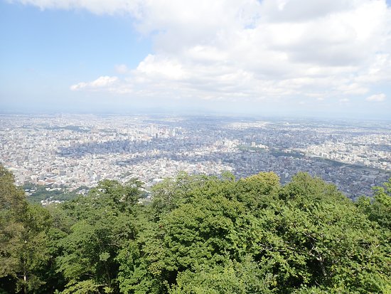 https://mdw-travel-data-us-east-1.s3.amazonaws.com/img/country/Japan/Mt-Moiwa/img_03.jpg