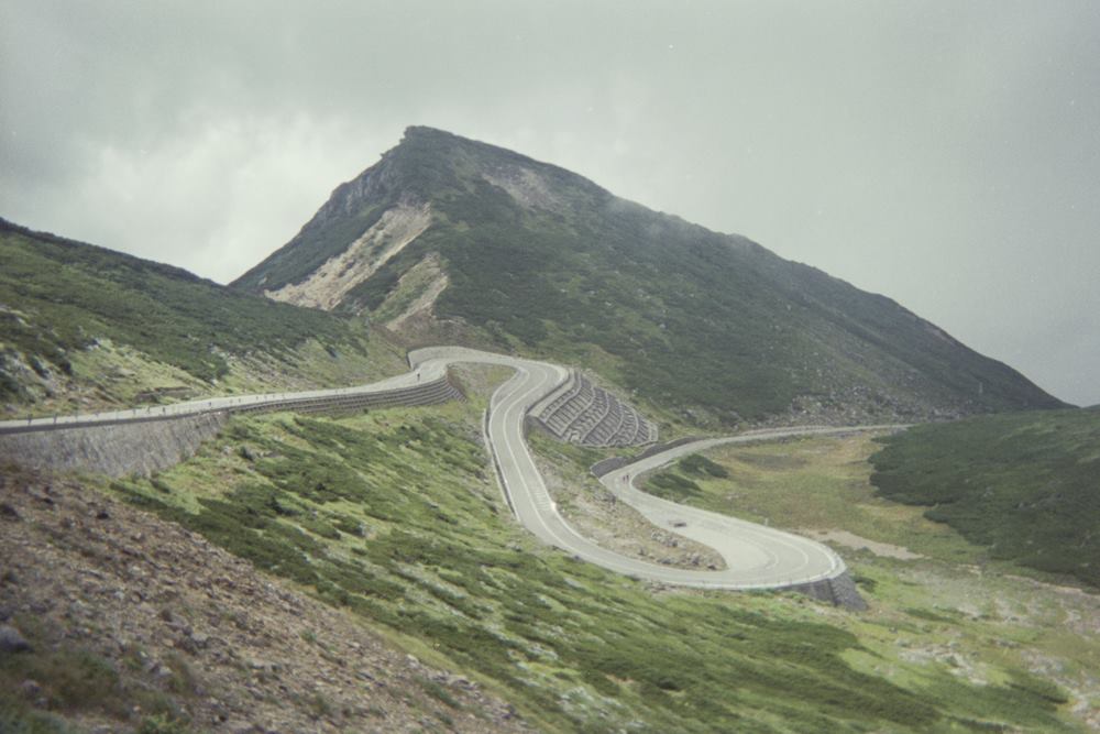 https://mdw-travel-data-us-east-1.s3.amazonaws.com/img/country/Japan/Mt-Norikura/img_02.jpg
