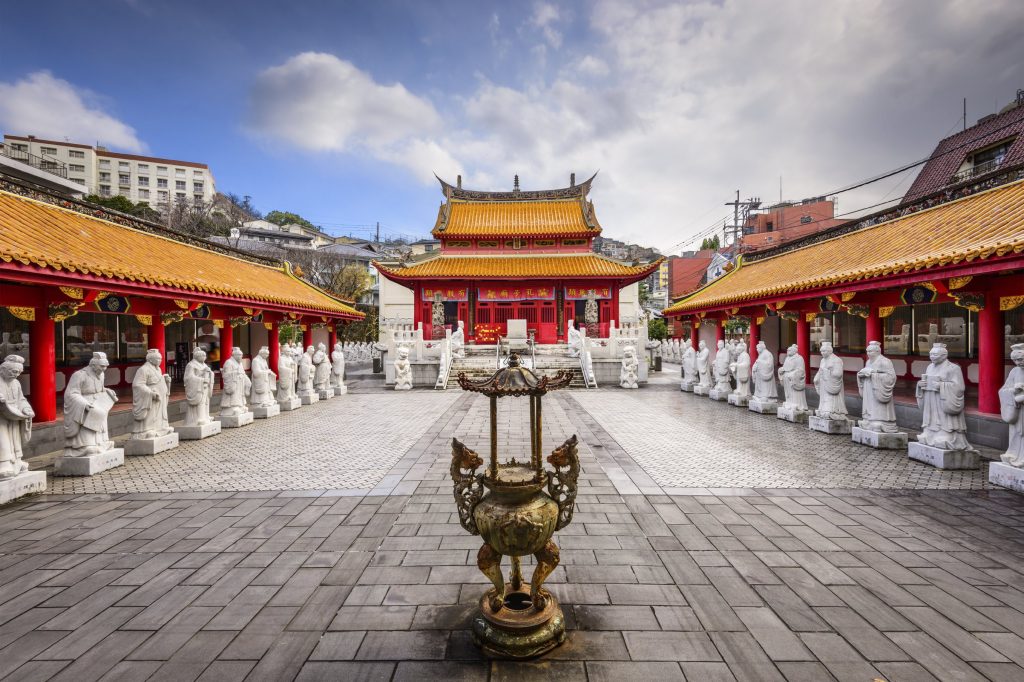 https://mdw-travel-data-us-east-1.s3.amazonaws.com/img/country/Japan/Nagasaki-Chinatown/img_02.jpg