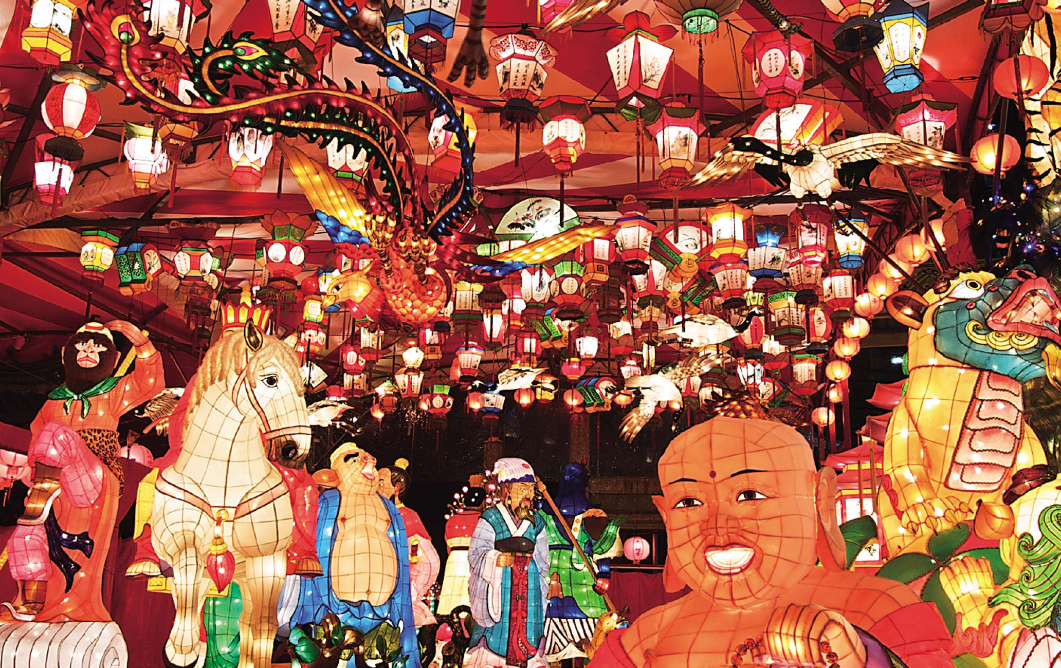 https://mdw-travel-data-us-east-1.s3.amazonaws.com/img/country/Japan/Nagasaki-Lantern-Festival/img_00.jpg