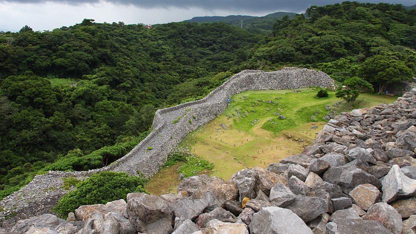 https://mdw-travel-data-us-east-1.s3.amazonaws.com/img/country/Japan/Nakijin-Castle-Ruins/img_00.jpg