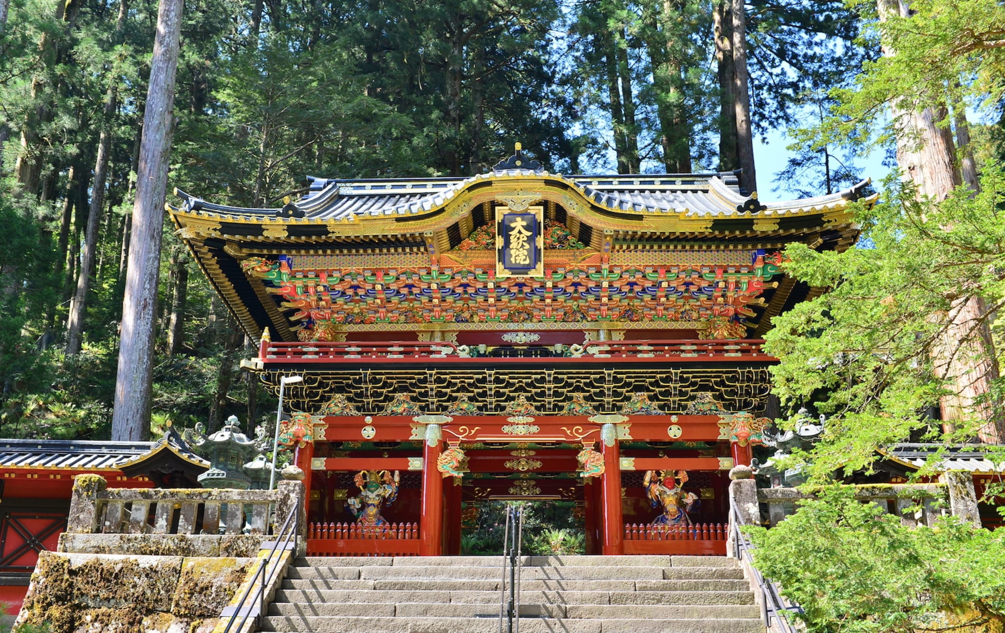 https://mdw-travel-data-us-east-1.s3.amazonaws.com/img/country/Japan/Nikkozan-Rinno-ji-Temple/img_00.jpg