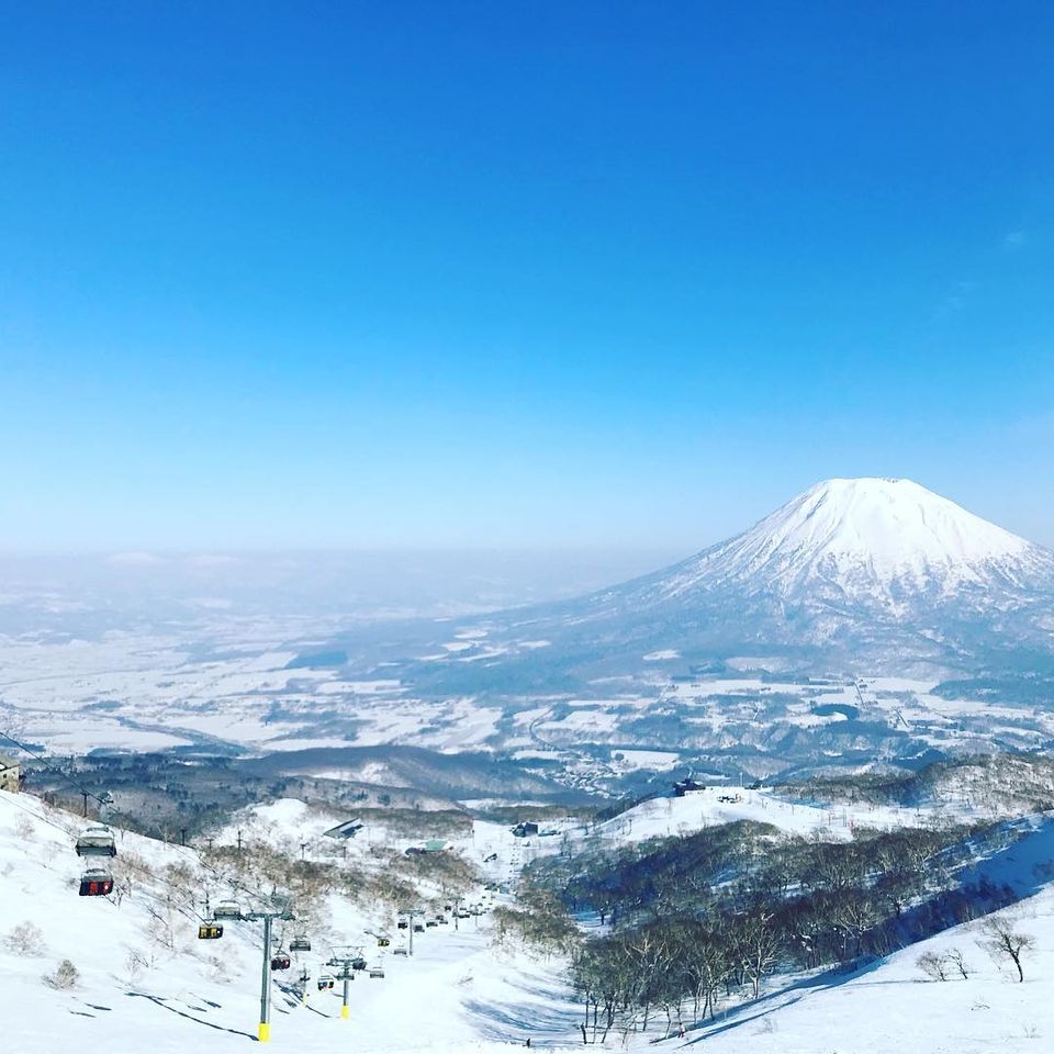 https://mdw-travel-data-us-east-1.s3.amazonaws.com/img/country/Japan/Niseko/img_01.jpg