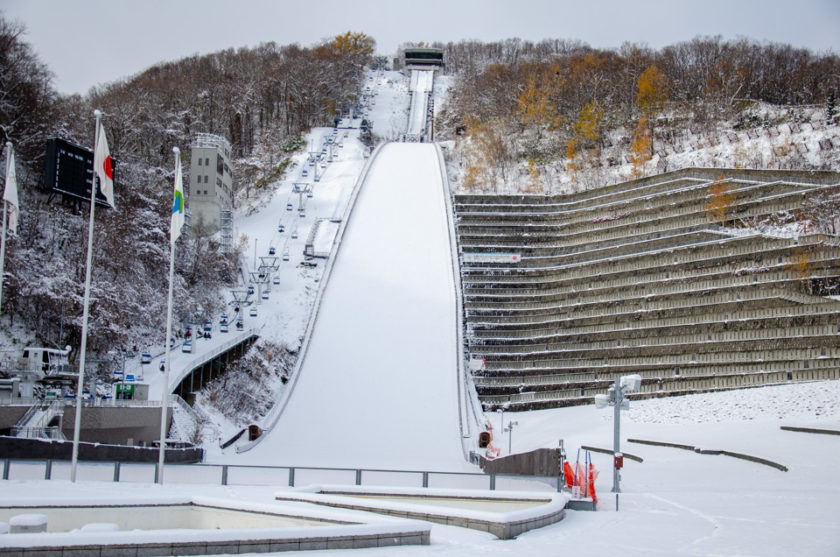 https://mdw-travel-data-us-east-1.s3.amazonaws.com/img/country/Japan/Okurayama-Ski-Jump-Stadium/img_02.jpg