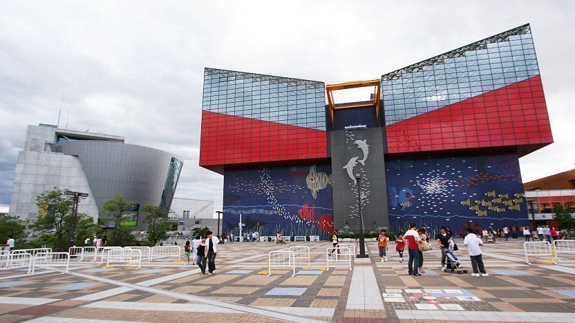https://mdw-travel-data-us-east-1.s3.amazonaws.com/img/country/Japan/Osaka-Aquarium-Kaiyukan/img_00.jpg
