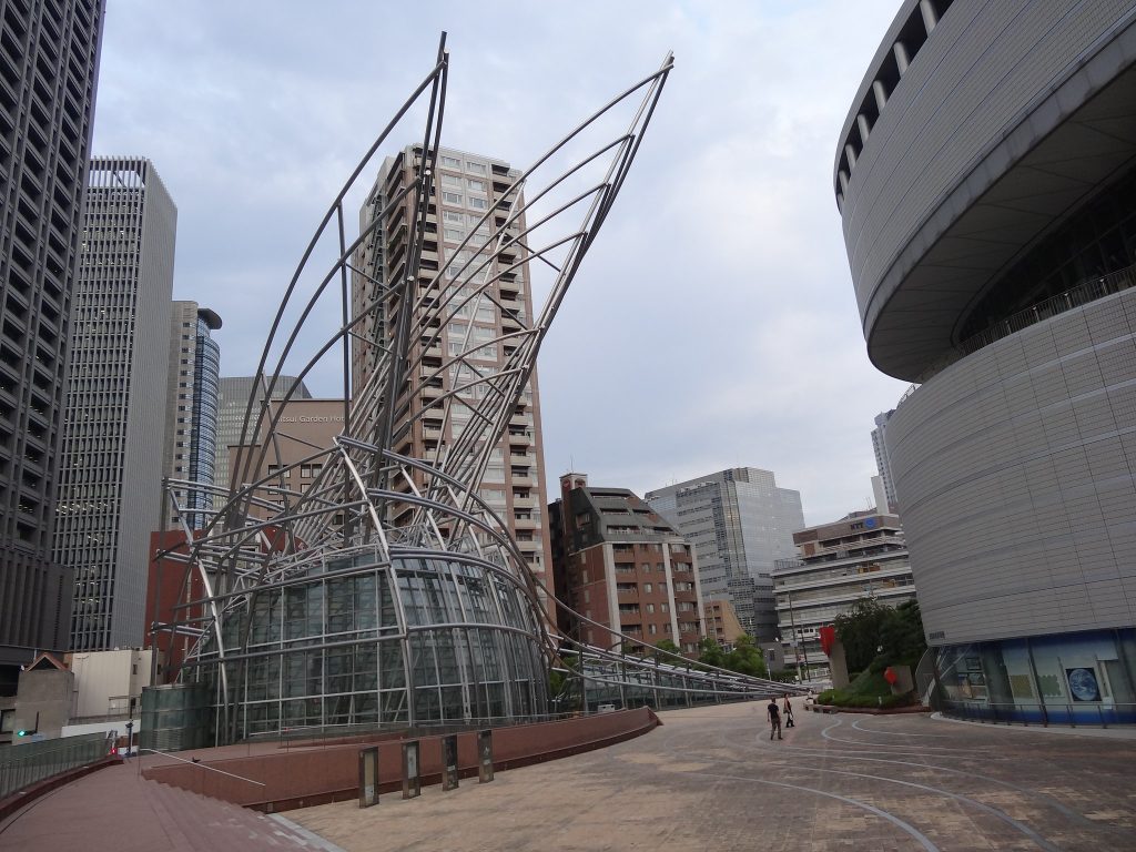 https://mdw-travel-data-us-east-1.s3.amazonaws.com/img/country/Japan/Osaka-National-Museum-of-Art/img_00.jpg