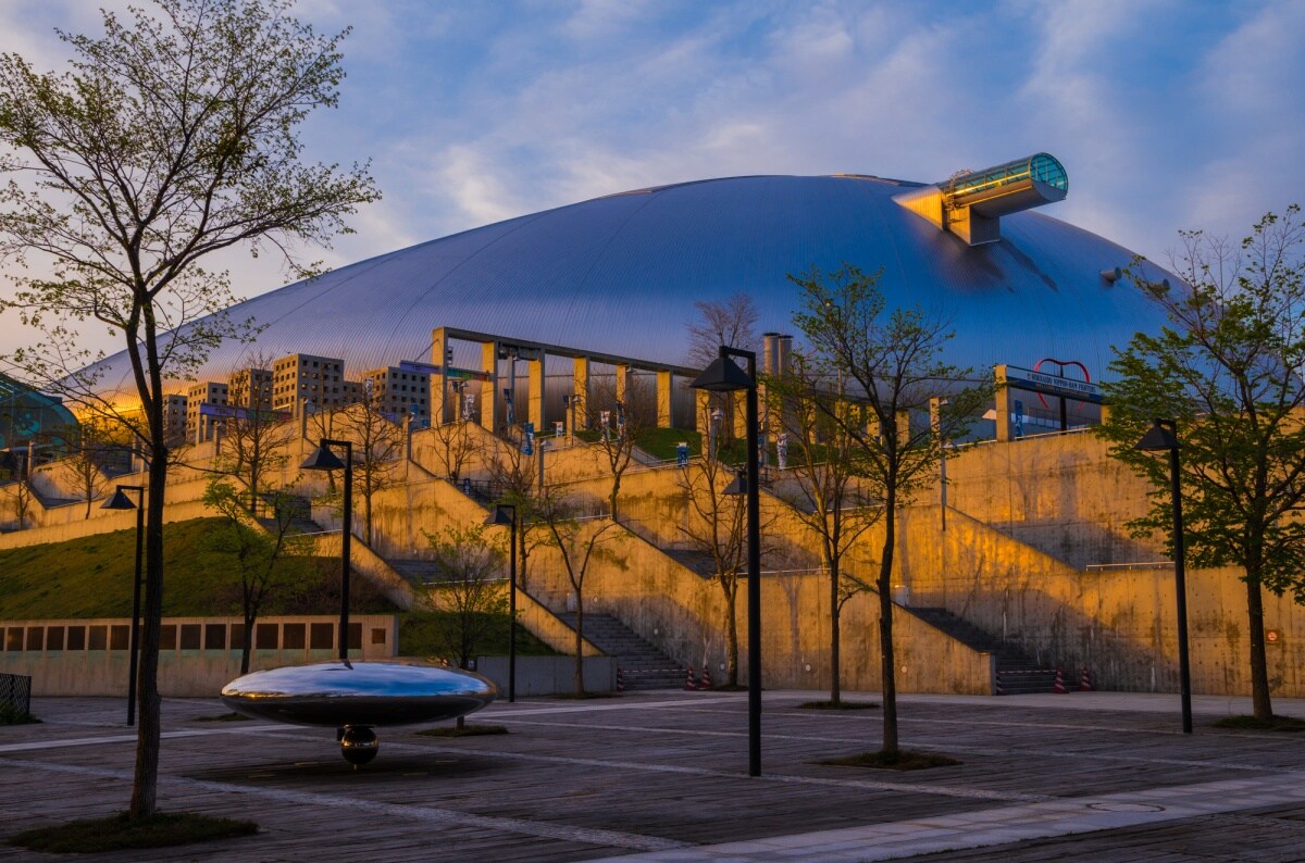 https://mdw-travel-data-us-east-1.s3.amazonaws.com/img/country/Japan/Sapporo-Dome/img_02.jpg