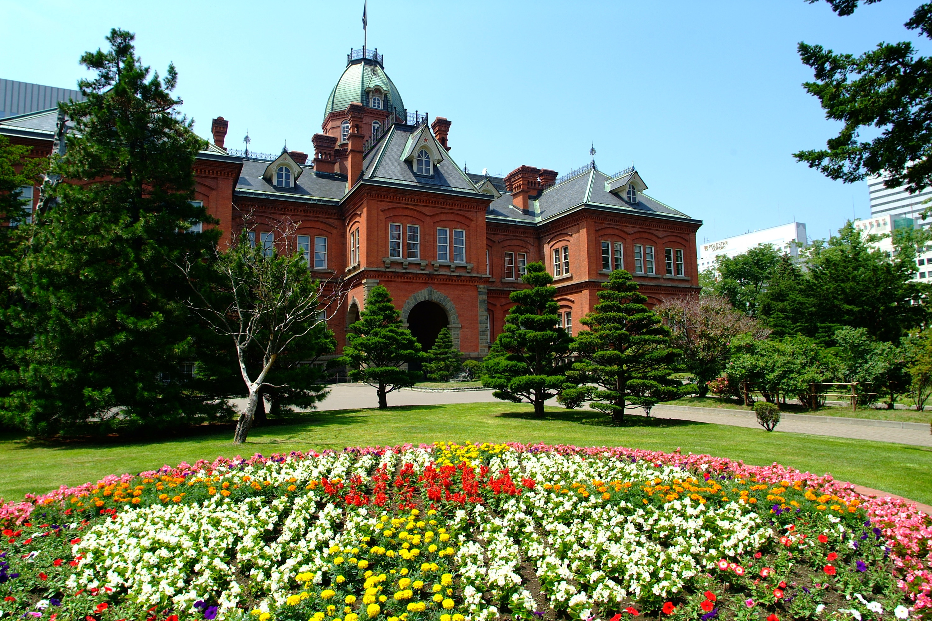 https://mdw-travel-data-us-east-1.s3.amazonaws.com/img/country/Japan/Sapporo-Dome/img_03.jpg