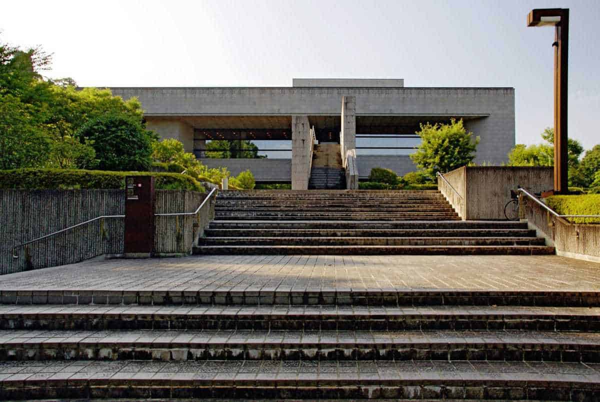 https://mdw-travel-data-us-east-1.s3.amazonaws.com/img/country/Japan/Sendai-City-Museum/img_01.jpg