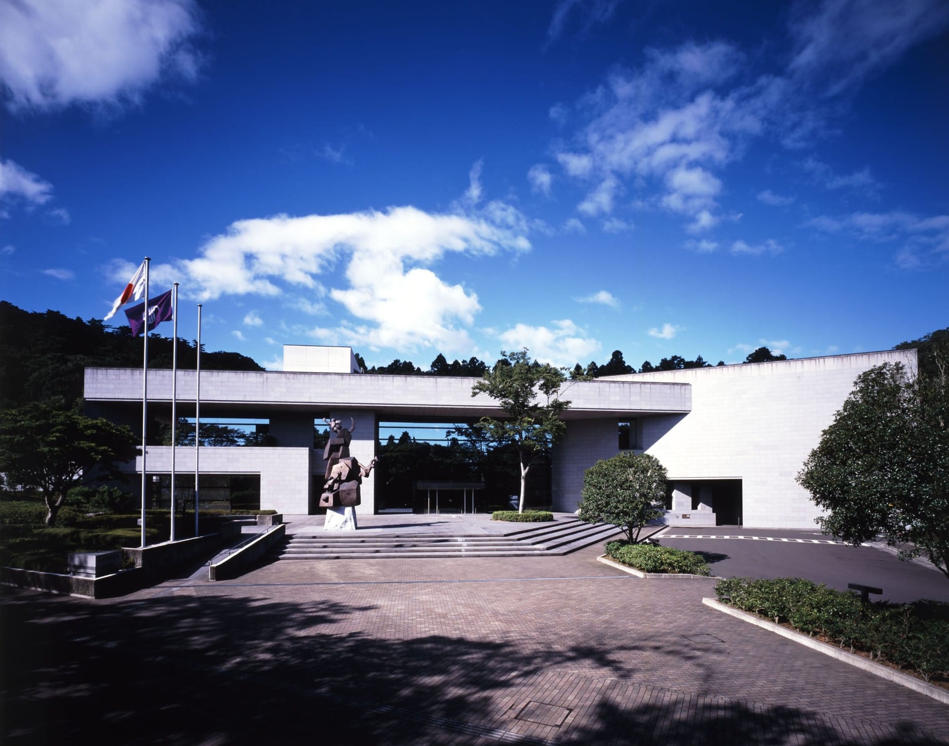 https://mdw-travel-data-us-east-1.s3.amazonaws.com/img/country/Japan/Sendai-City-Museum/img_02.jpg