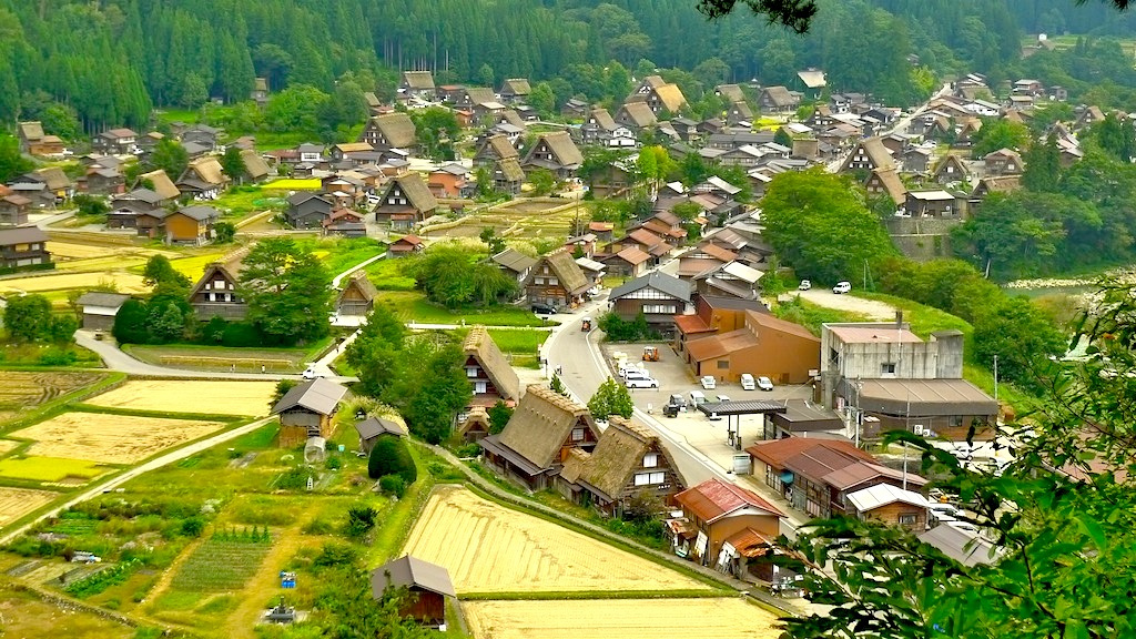https://mdw-travel-data-us-east-1.s3.amazonaws.com/img/country/Japan/Shirakawago/img_01.jpg