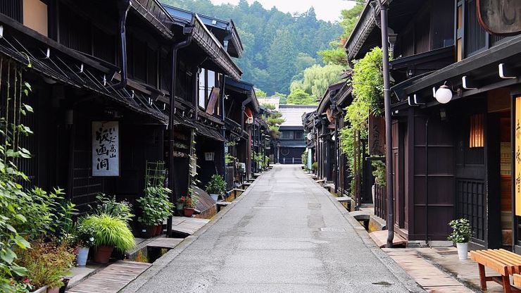 https://mdw-travel-data-us-east-1.s3.amazonaws.com/img/country/Japan/Takayama-Old-Town/img_03.jpg