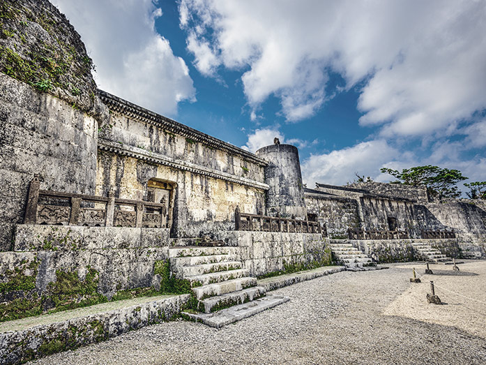 https://mdw-travel-data-us-east-1.s3.amazonaws.com/img/country/Japan/Tamaudun-Royal-Mausoleum/img_00.jpg