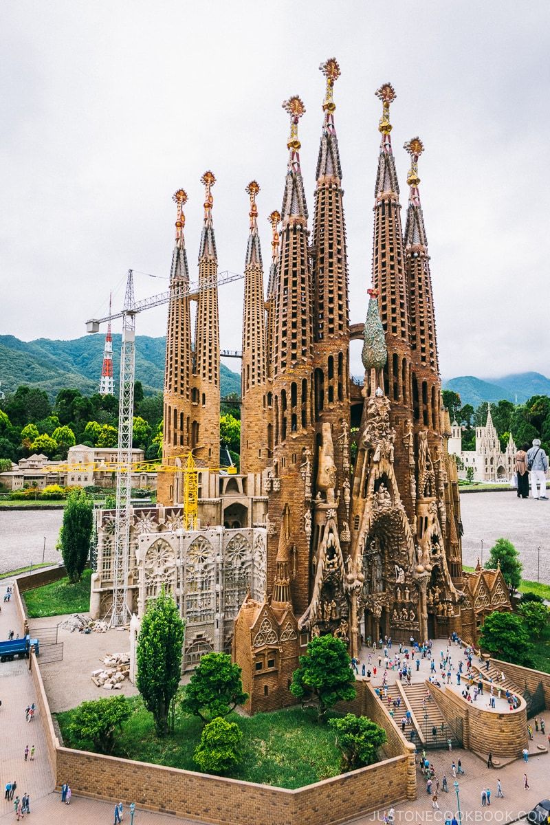 https://mdw-travel-data-us-east-1.s3.amazonaws.com/img/country/Japan/Tobu-World-Square/img_01.jpg