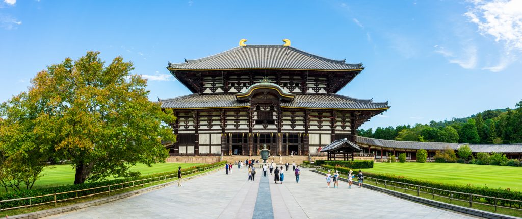 https://mdw-travel-data-us-east-1.s3.amazonaws.com/img/country/Japan/Todai-ji-Temple/img_00.jpg